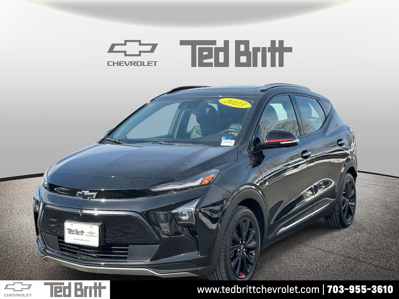 2023 Chevrolet Bolt EUV Premier Image 2 of 28