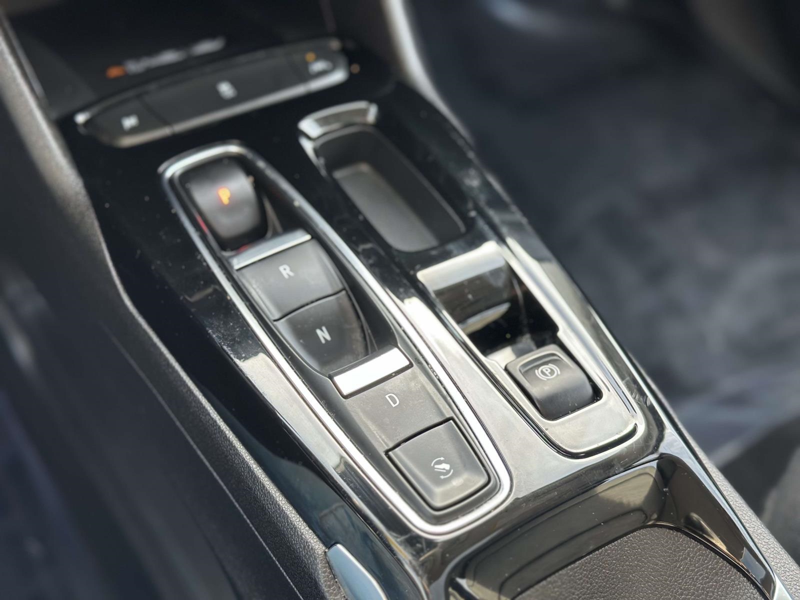 2023 Chevrolet Bolt EUV Premier Image 17 of 28