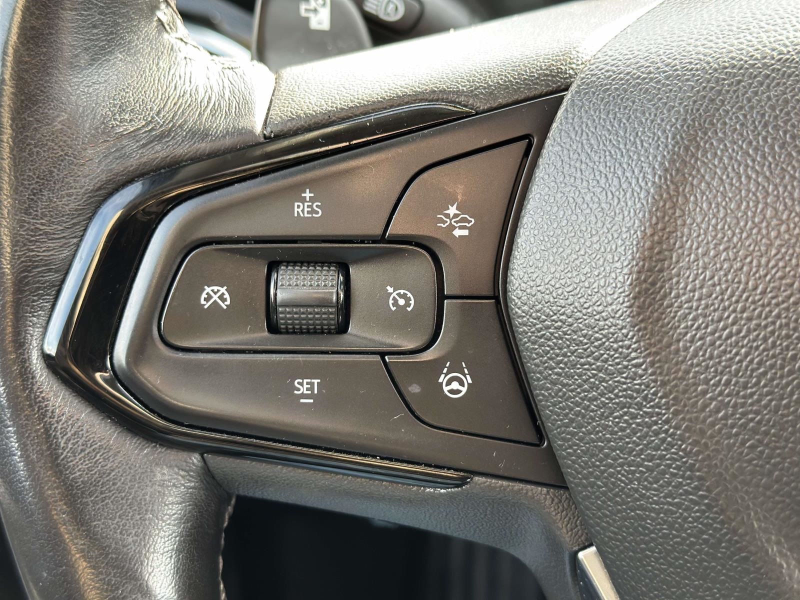 2023 Chevrolet Bolt EUV Premier Image 27 of 28