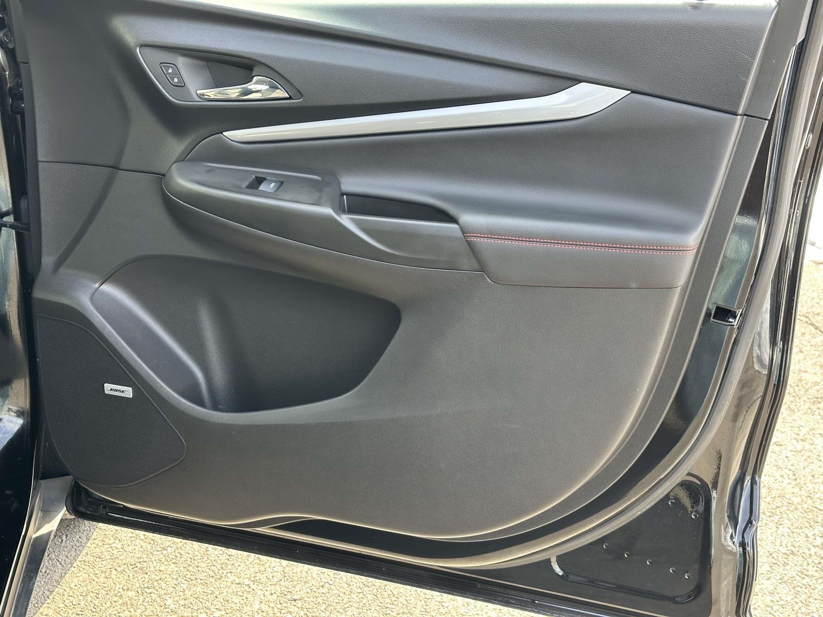 2023 Chevrolet Bolt EUV Premier Image 19 of 28