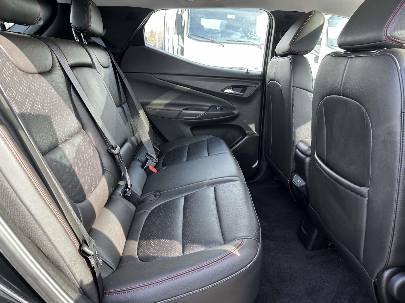 2023 Chevrolet Bolt EUV Premier Image 9 of 28