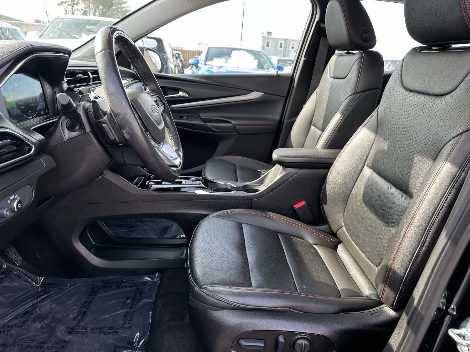 2023 Chevrolet Bolt EUV Premier Image 11 of 28