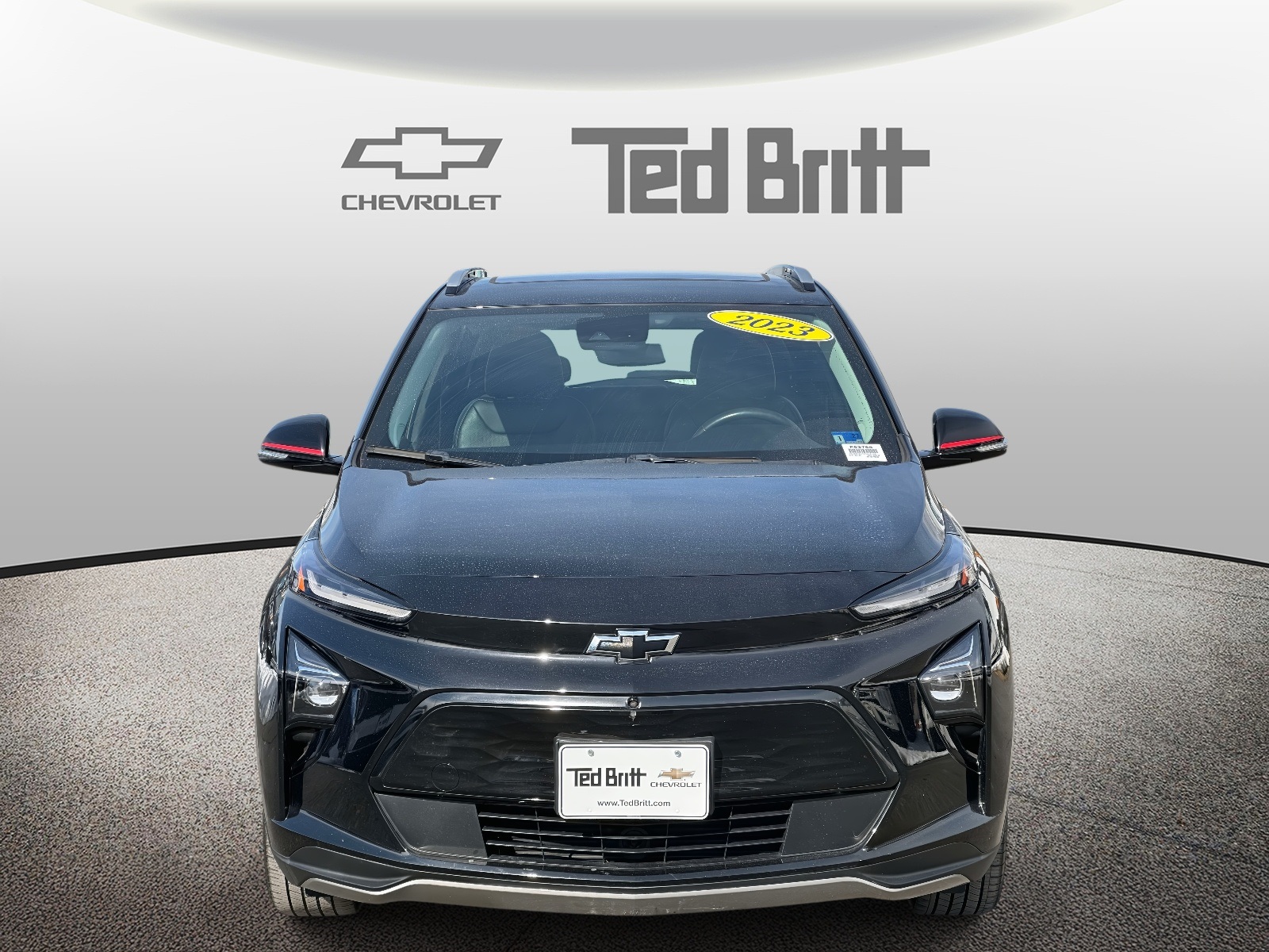 2023 Chevrolet Bolt EUV Premier Image 3 of 28