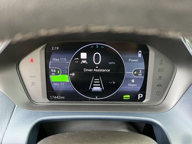 Vehicle image 20 of 35