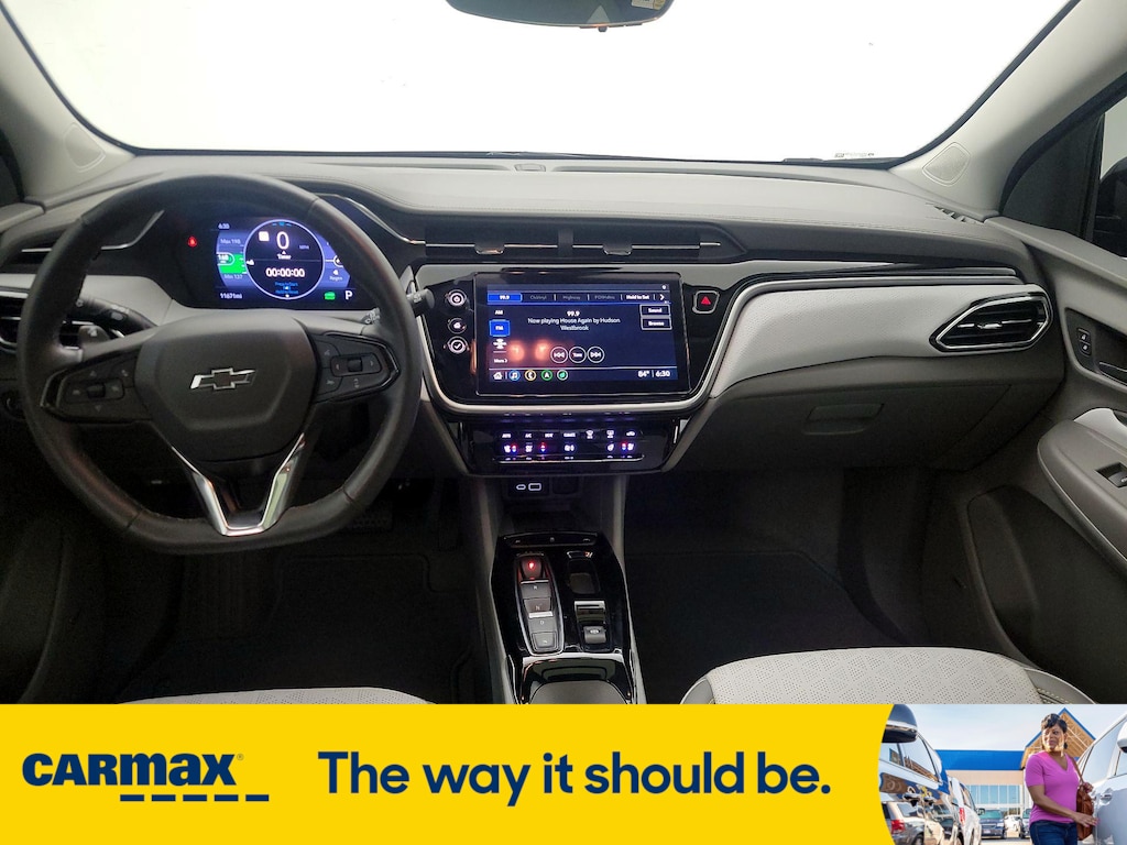 Vehicle image 11 of 28