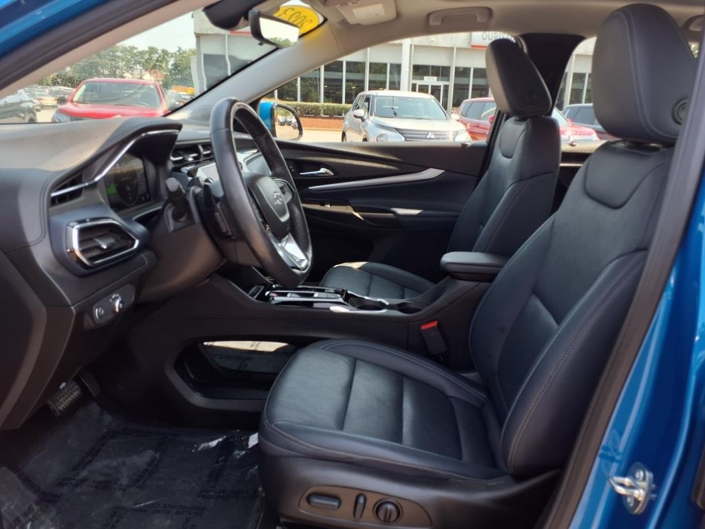 Vehicle image 13 of 33