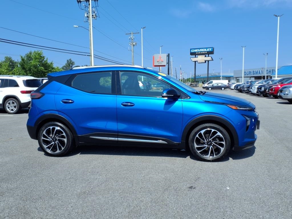 Vehicle image 4 of 33