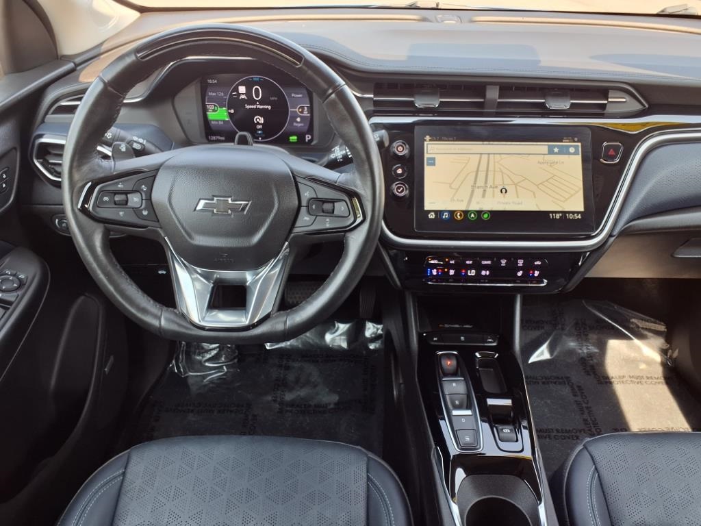 Vehicle image 14 of 33