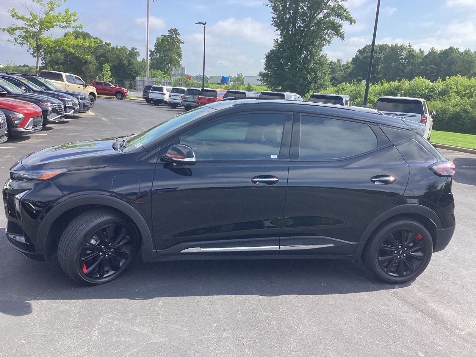 Vehicle image 5 of 28