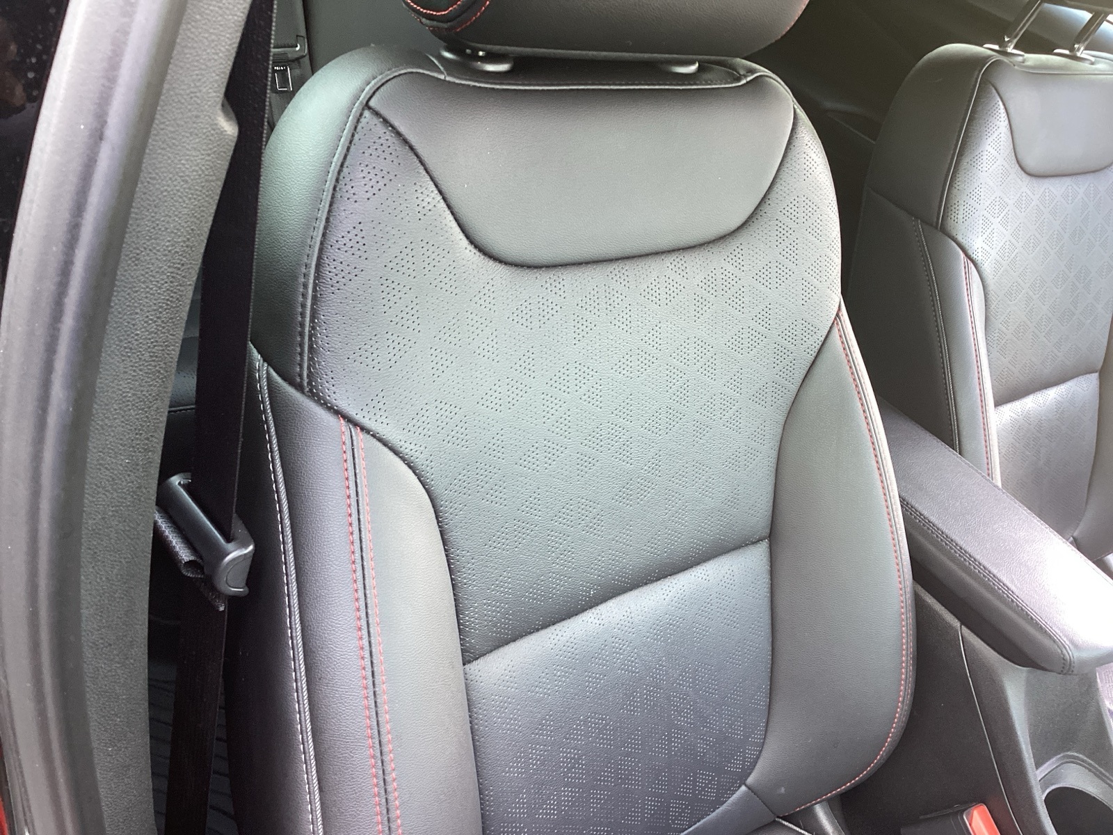 Vehicle image 13 of 28