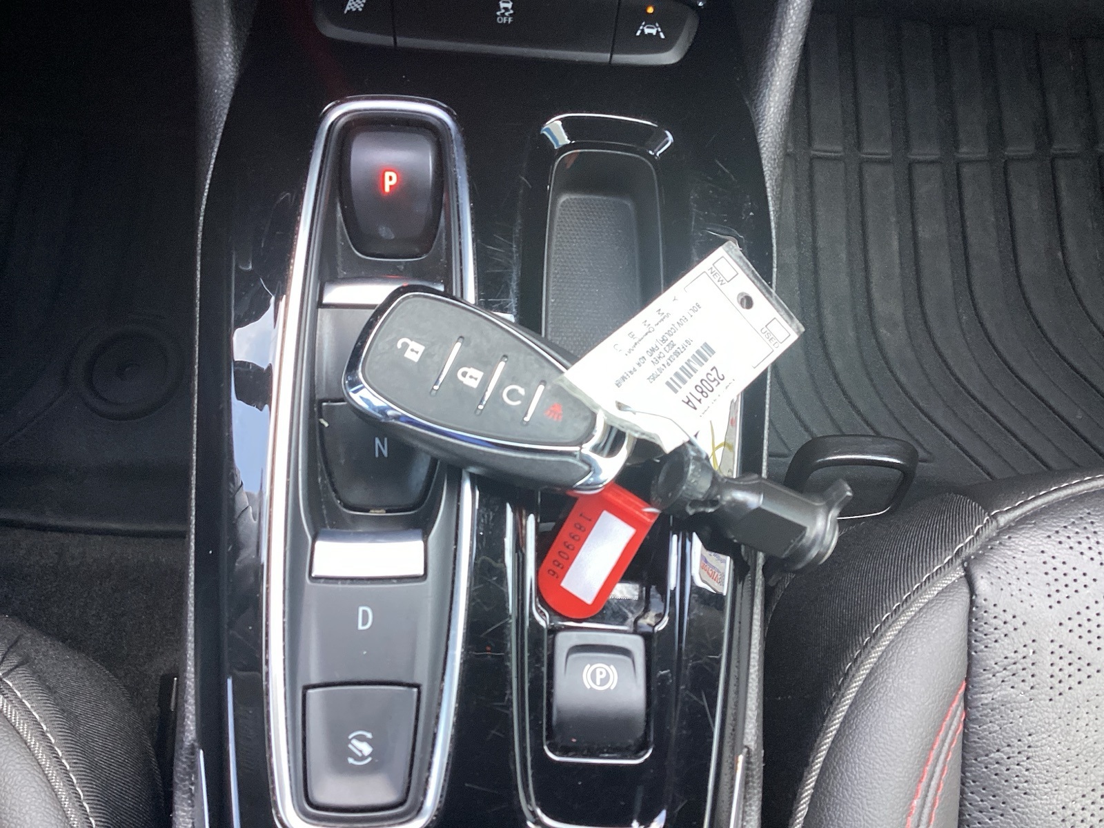 Vehicle image 26 of 28