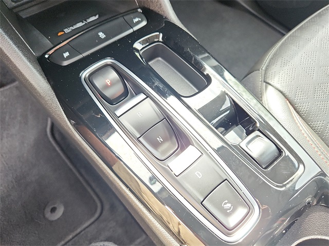 Vehicle image 15 of 30