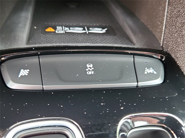 Vehicle image 25 of 30