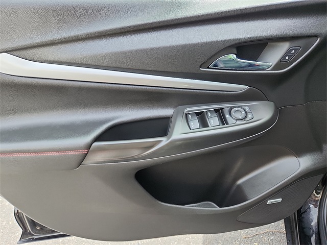 Vehicle image 12 of 30
