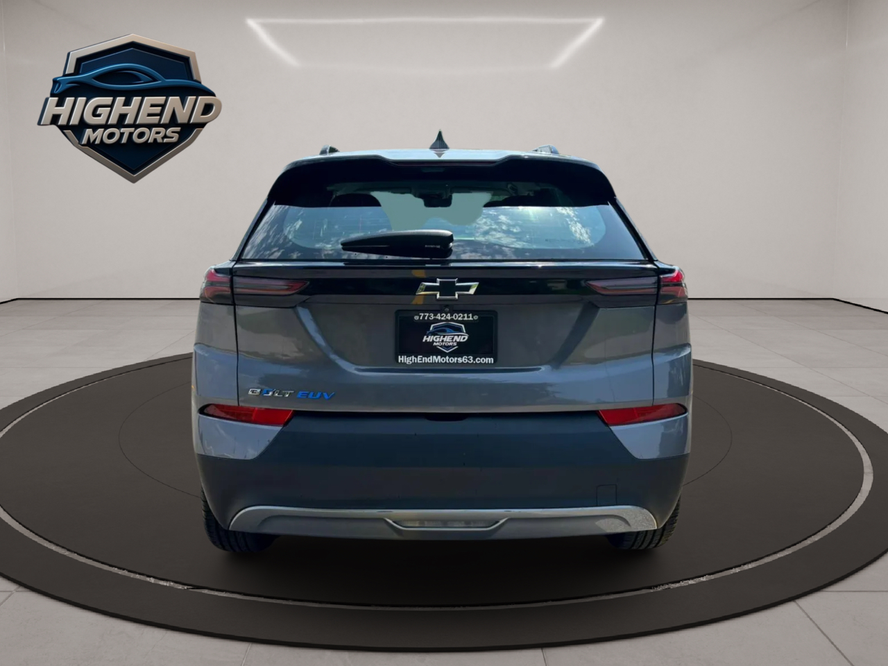 2023 Chevrolet Bolt EUV LT Image 7 of 35