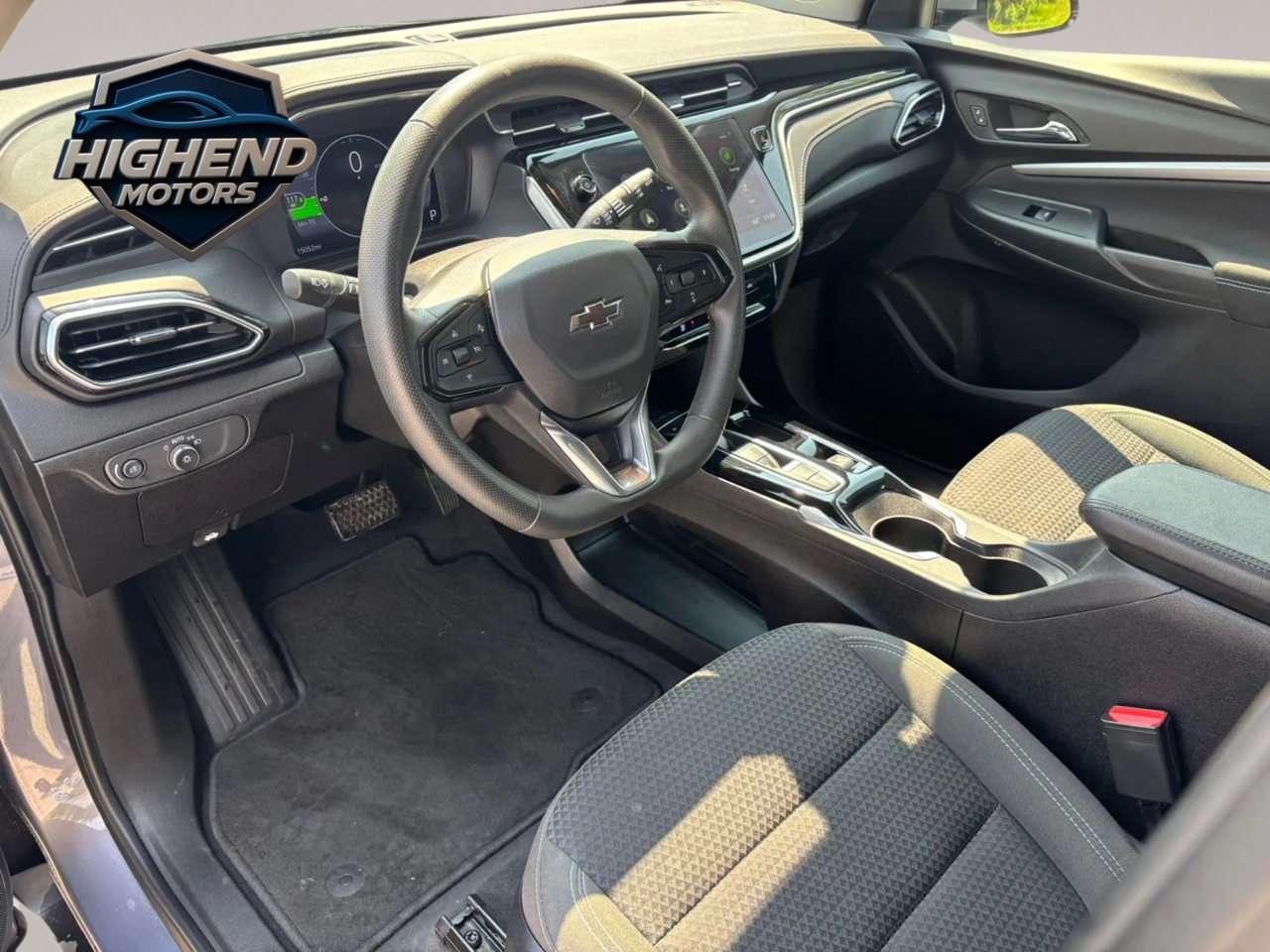 2023 Chevrolet Bolt EUV LT Image 17 of 35