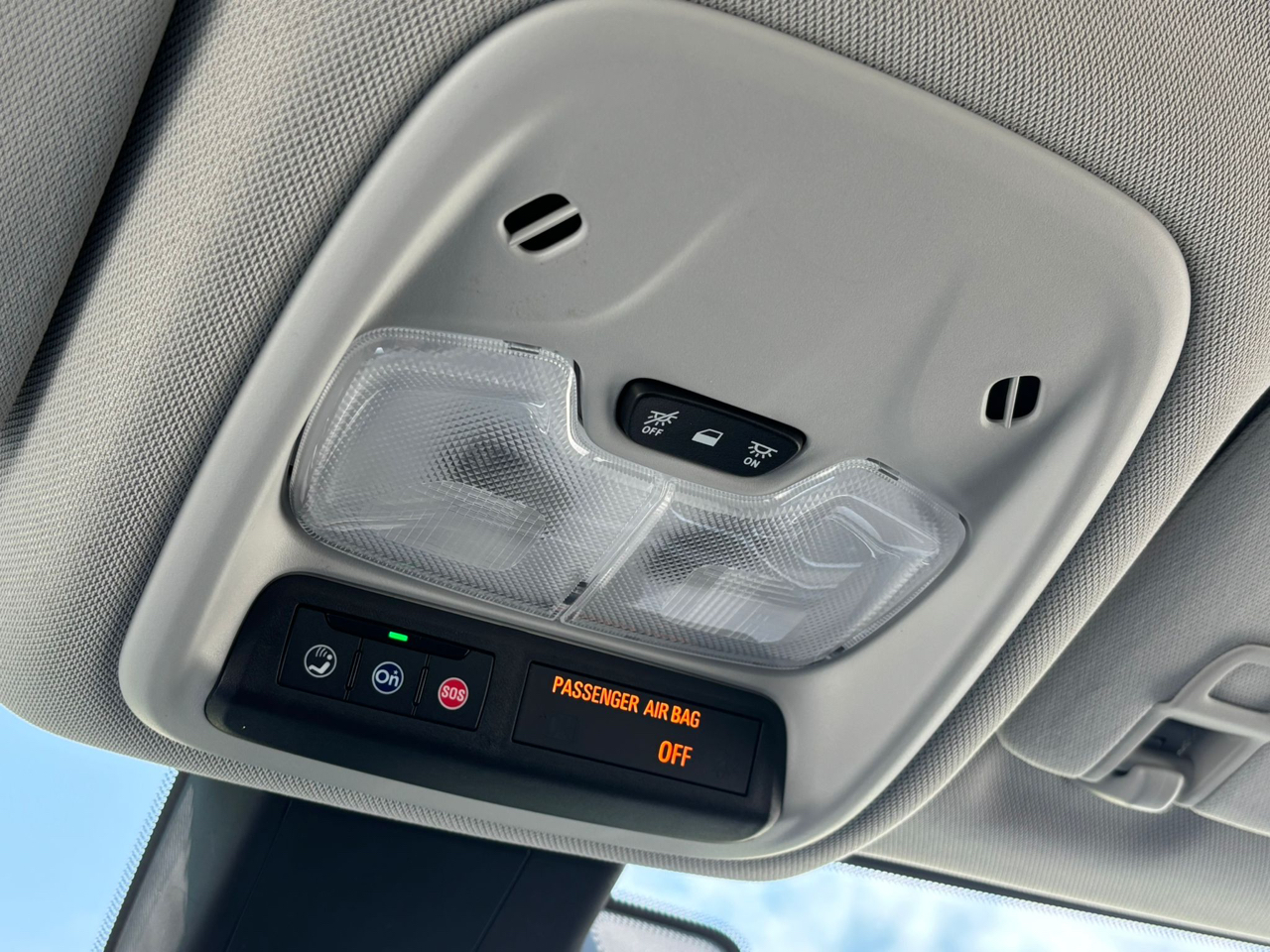 2023 Chevrolet Bolt EUV LT Image 34 of 35