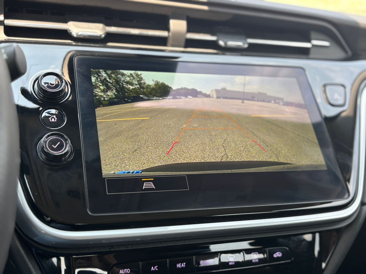 2023 Chevrolet Bolt EUV LT Image 23 of 35