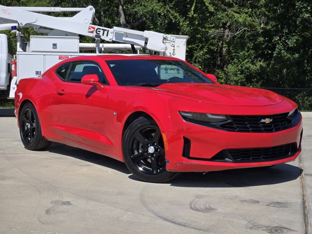 2023 Chevrolet Camaro 1LT Image 3 of 30