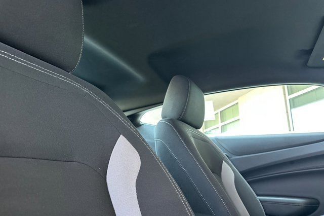 2023 Chevrolet Camaro 1LT Image 12 of 27