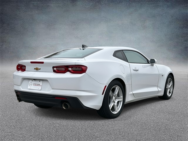 Vehicle image 4 of 25