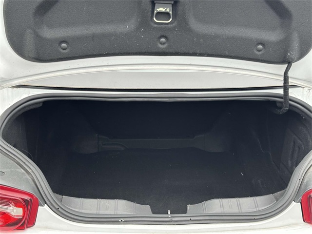 Vehicle image 12 of 25
