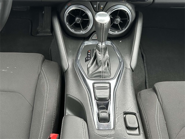Vehicle image 23 of 25