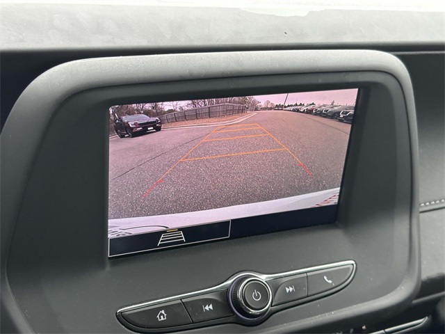 Vehicle image 21 of 25