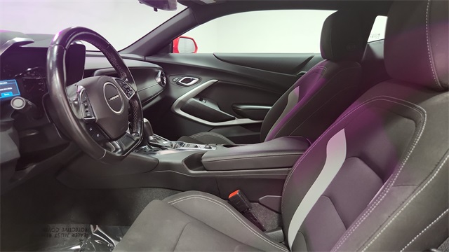 2023 Chevrolet Camaro 1LT Image 10 of 24