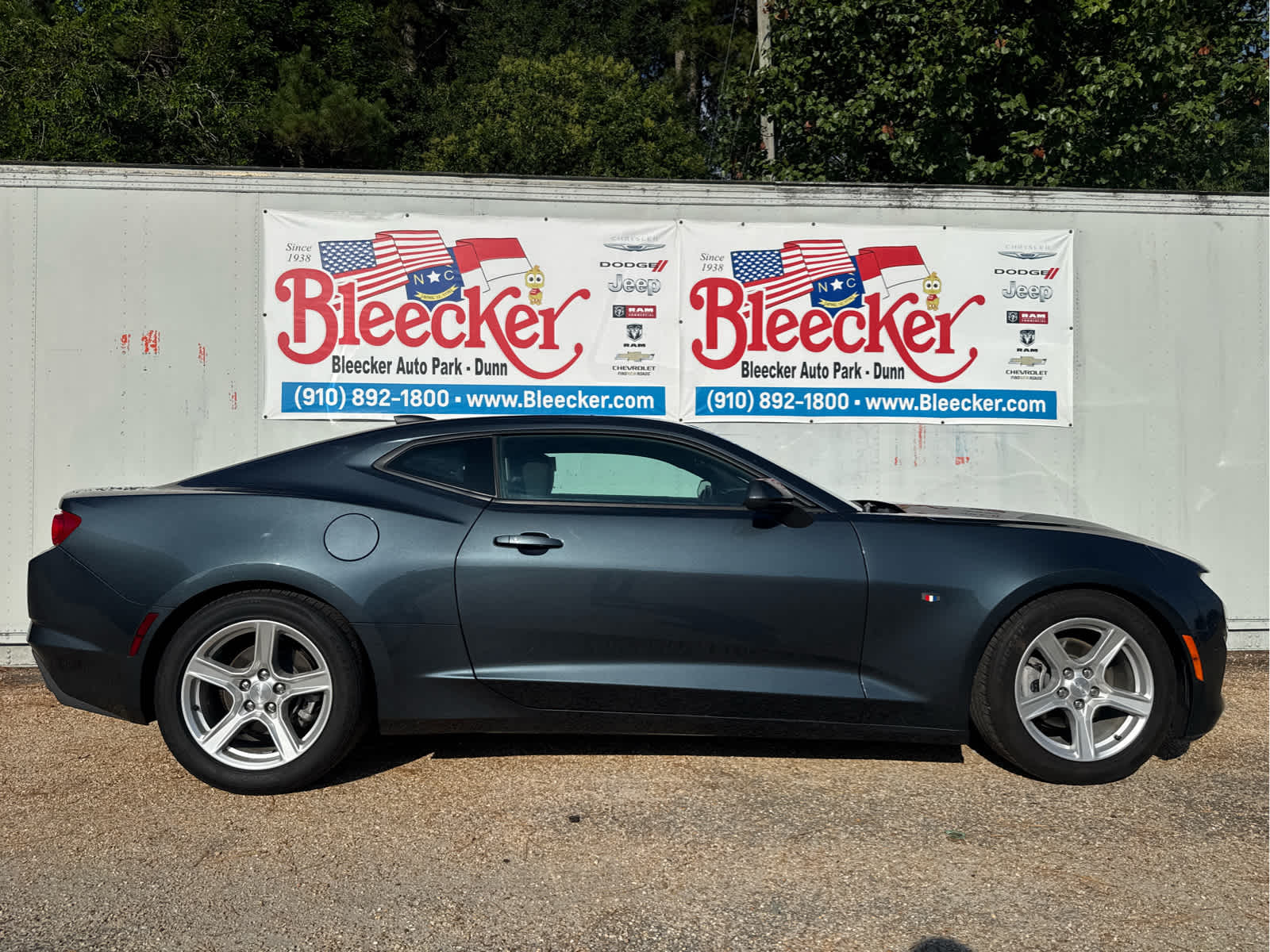 2023 Chevrolet Camaro 1LT Image 2 of 33
