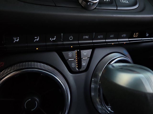 Vehicle image 24 of 26