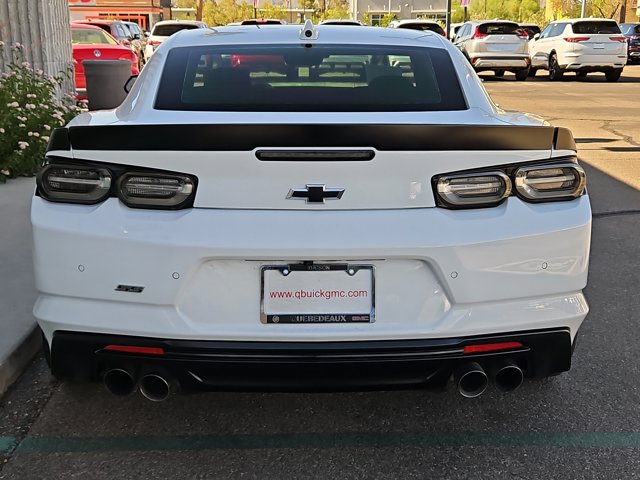 Vehicle image 4 of 26