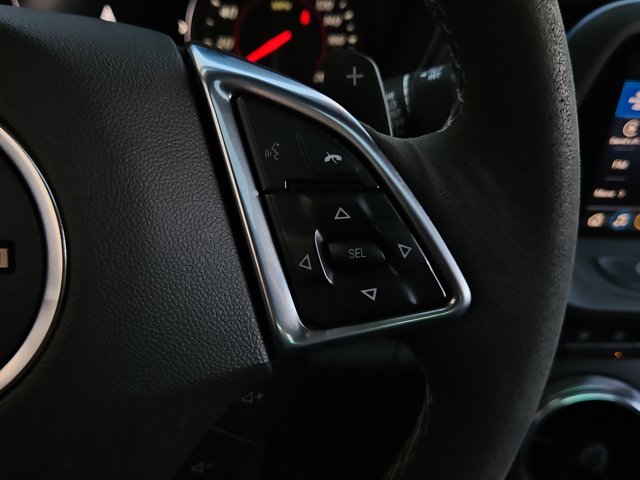 Vehicle image 15 of 26