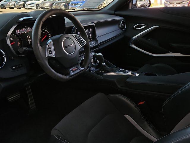 Vehicle image 9 of 26