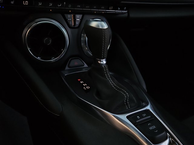 Vehicle image 14 of 26