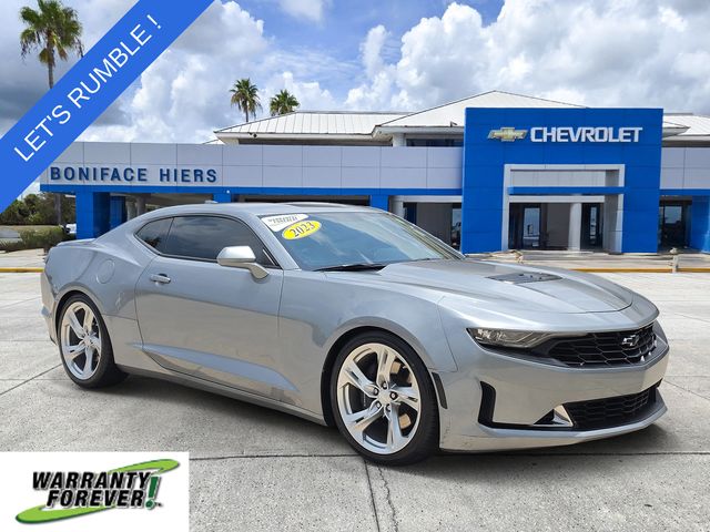 2023 Chevrolet Camaro 1LT Image 2 of 28