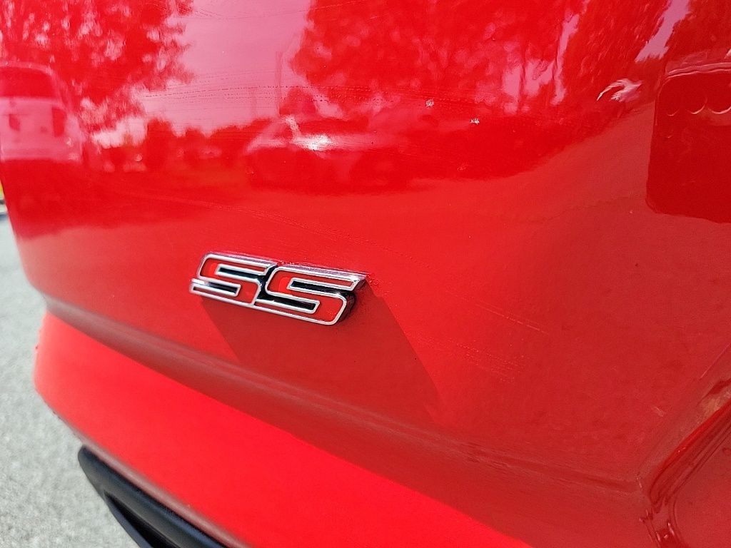 Vehicle image 21 of 26