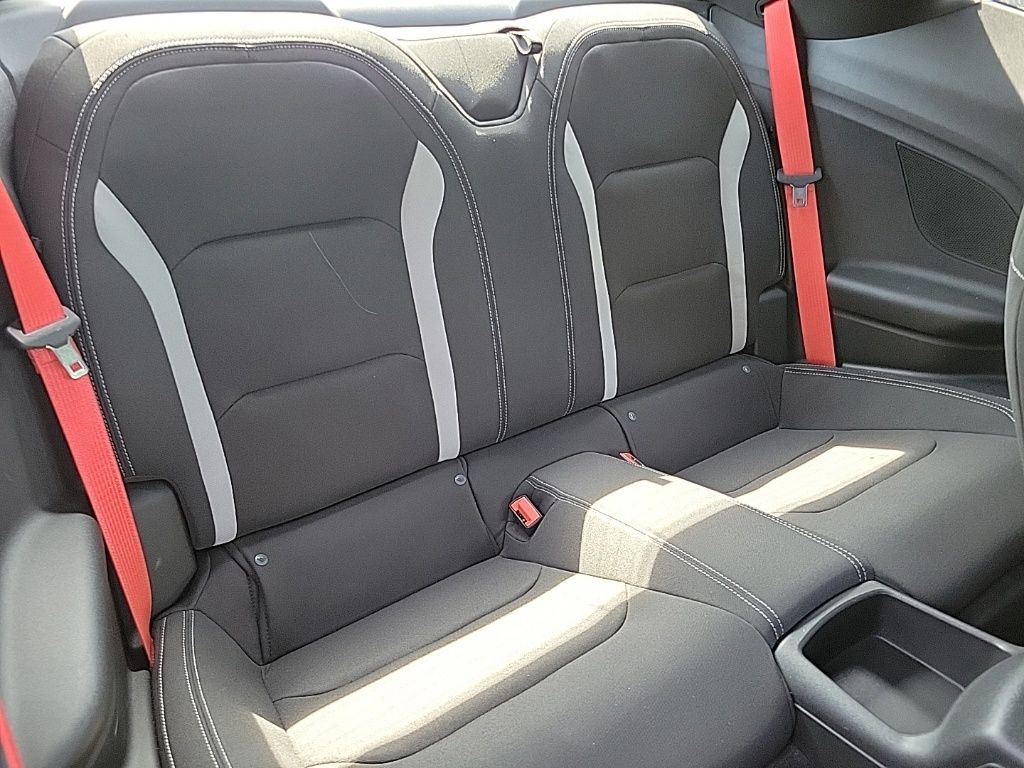 Vehicle image 13 of 26