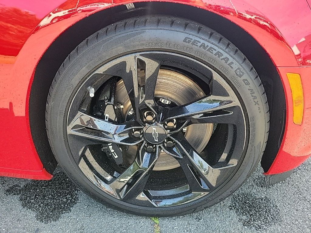 Vehicle image 10 of 26