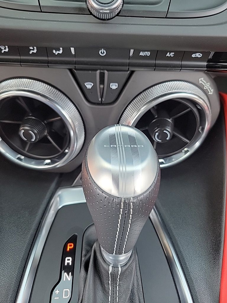 Vehicle image 24 of 26