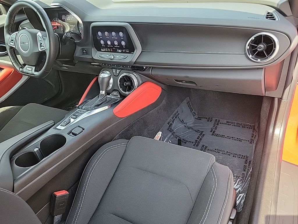 Vehicle image 14 of 26