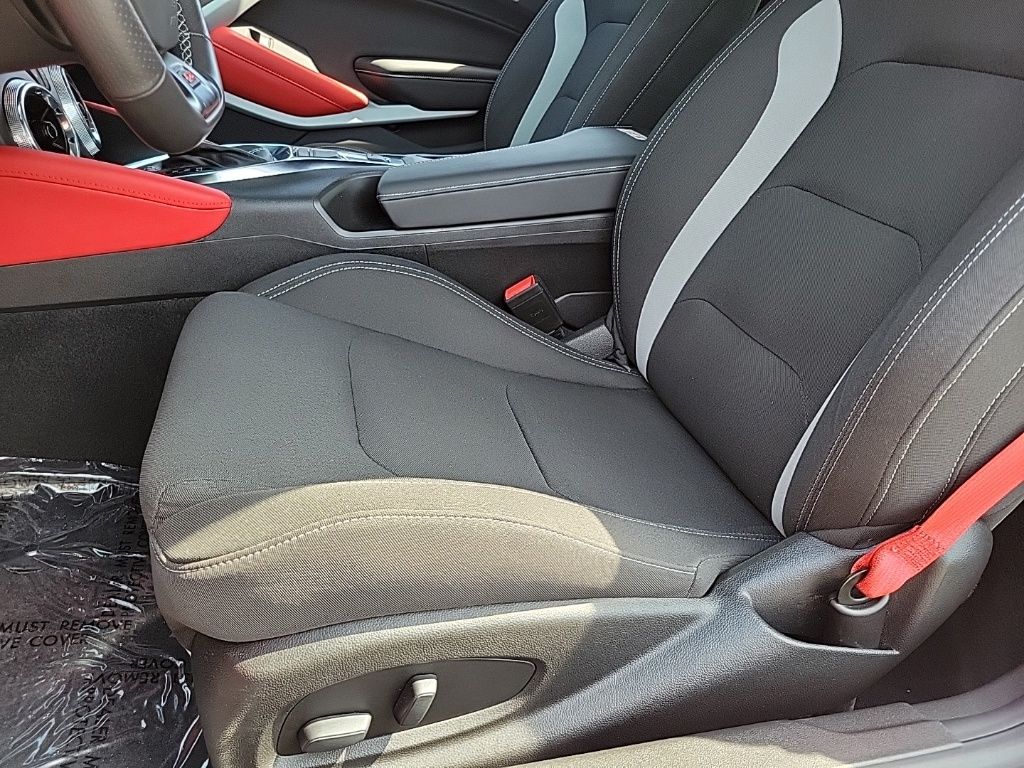 Vehicle image 25 of 26