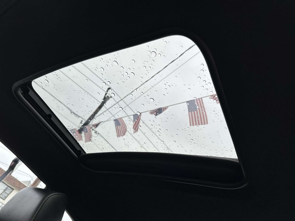 2023 Chevrolet Camaro 2SS Image 28 of 34