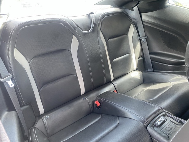 Vehicle image 11 of 38