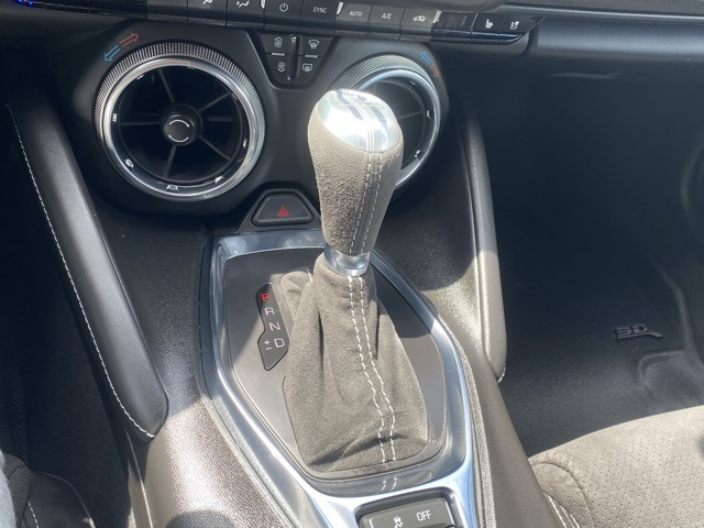 Vehicle image 22 of 38
