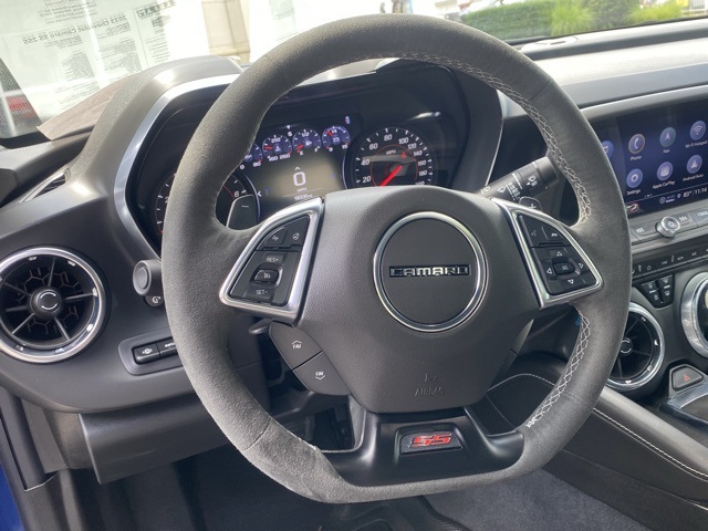 Vehicle image 32 of 38