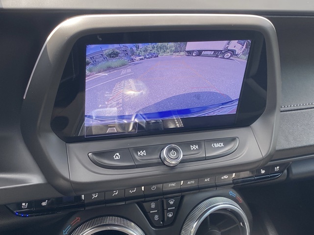 Vehicle image 19 of 38