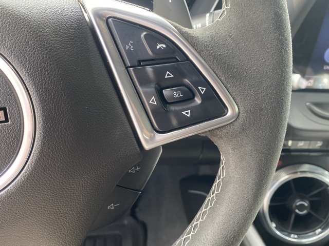 Vehicle image 36 of 38