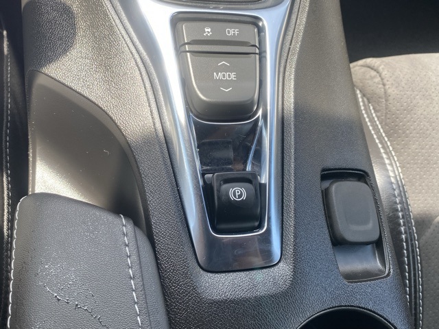 Vehicle image 24 of 38