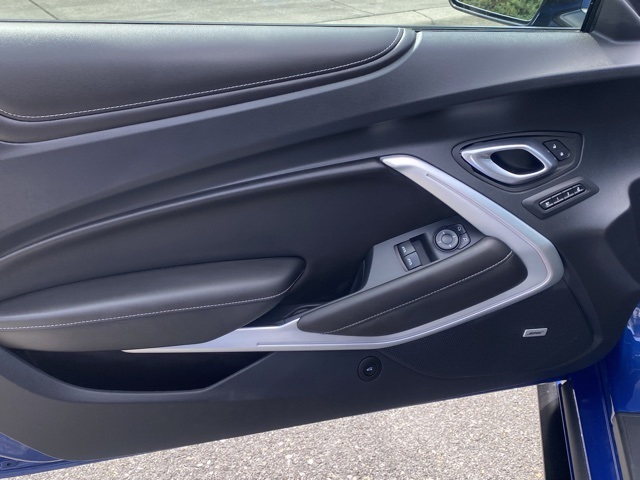 Vehicle image 25 of 38